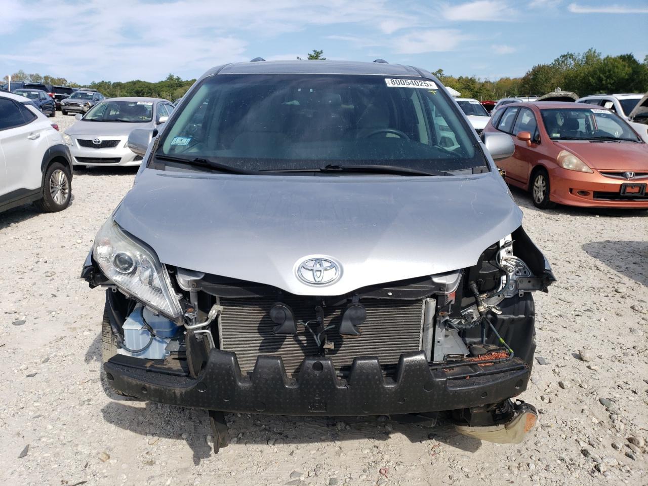 2017 Toyota Sienna Le - Фото 5