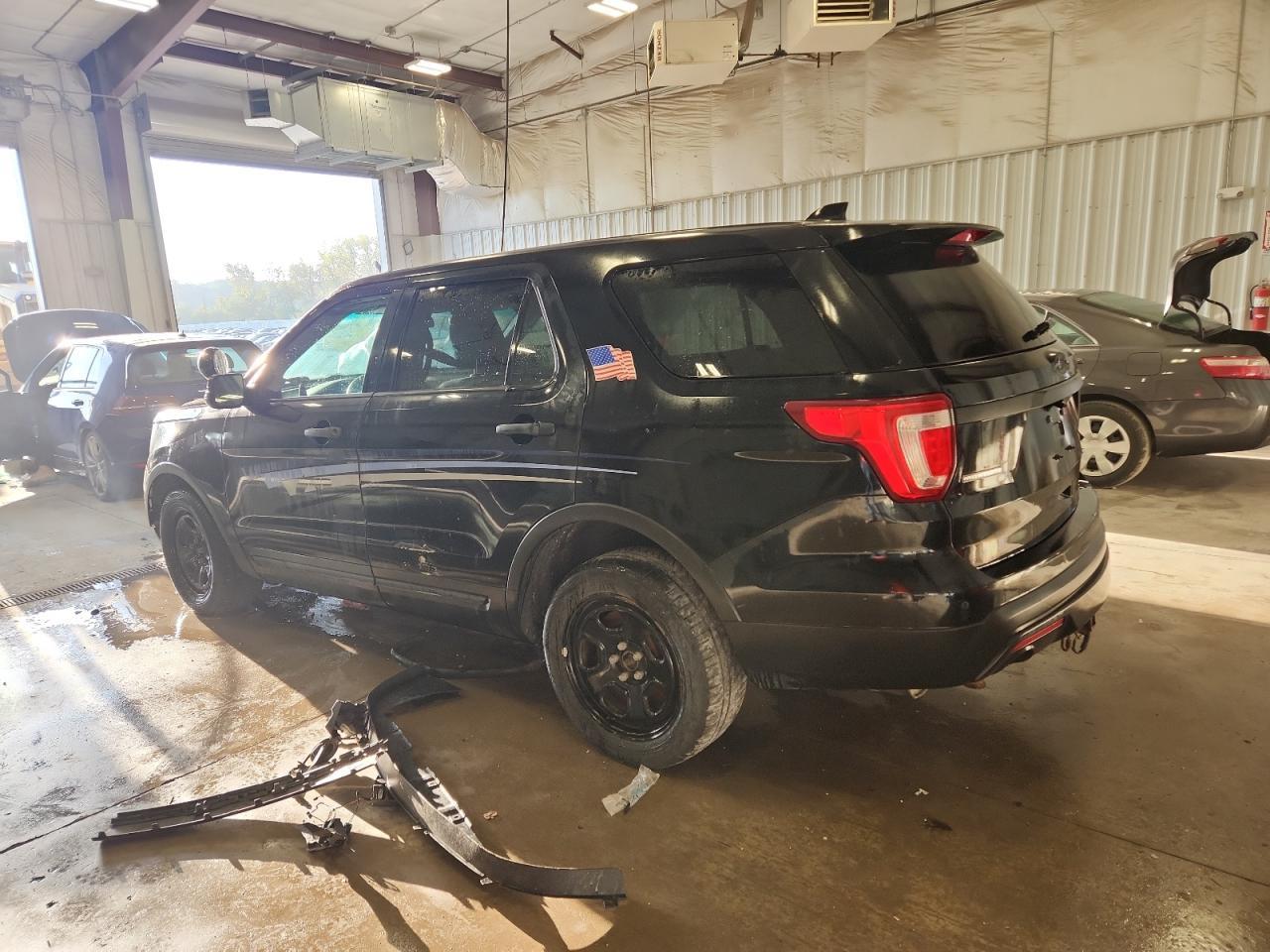 2016 Ford Explorer Police Interceptor - Фото 2