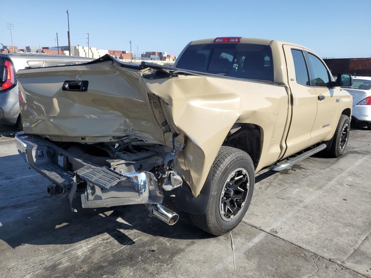 2017 Toyota Tundra Double Cab Sr - Фото 3