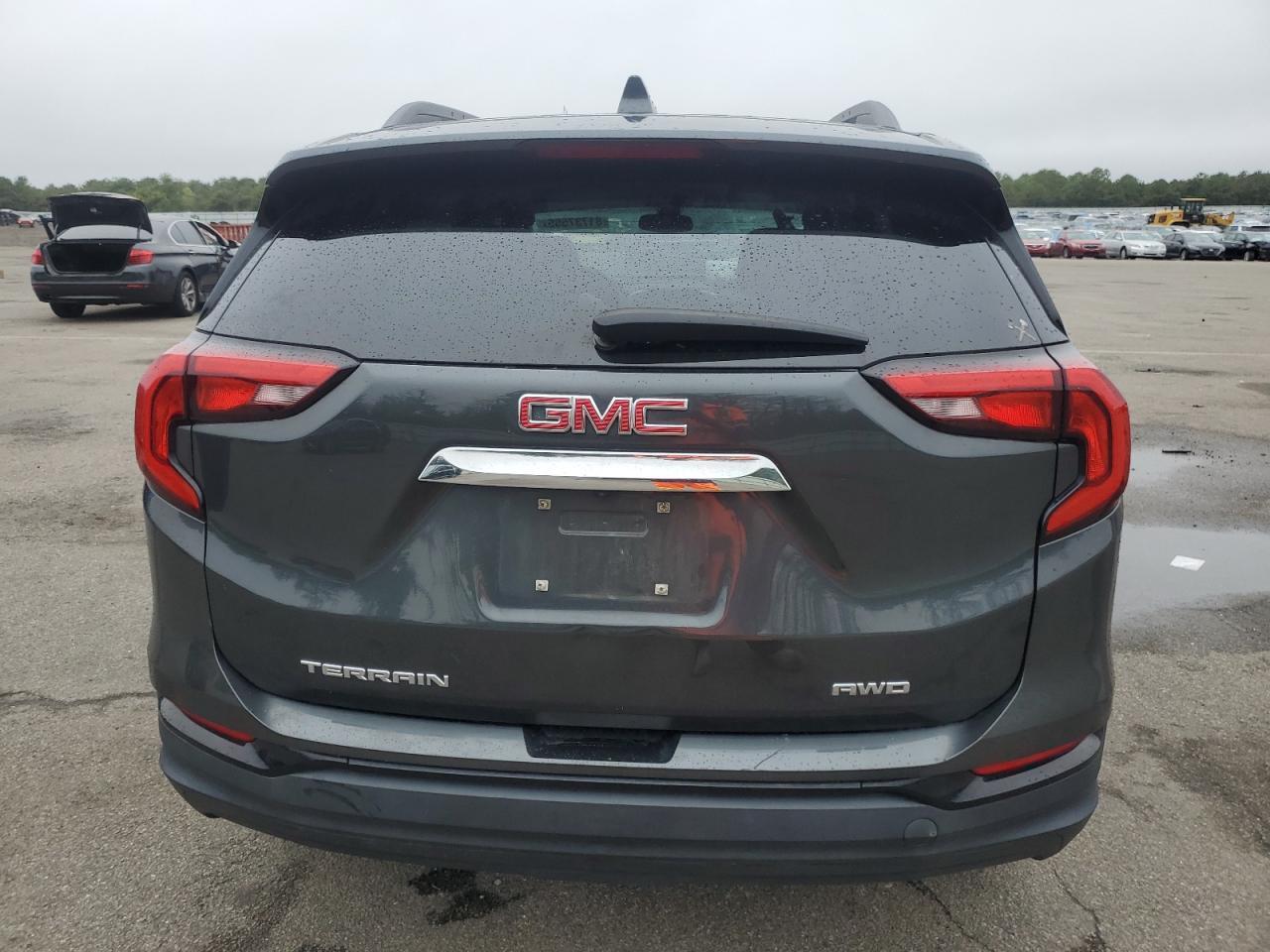 2021 GMC Terrain Sle - Image 6