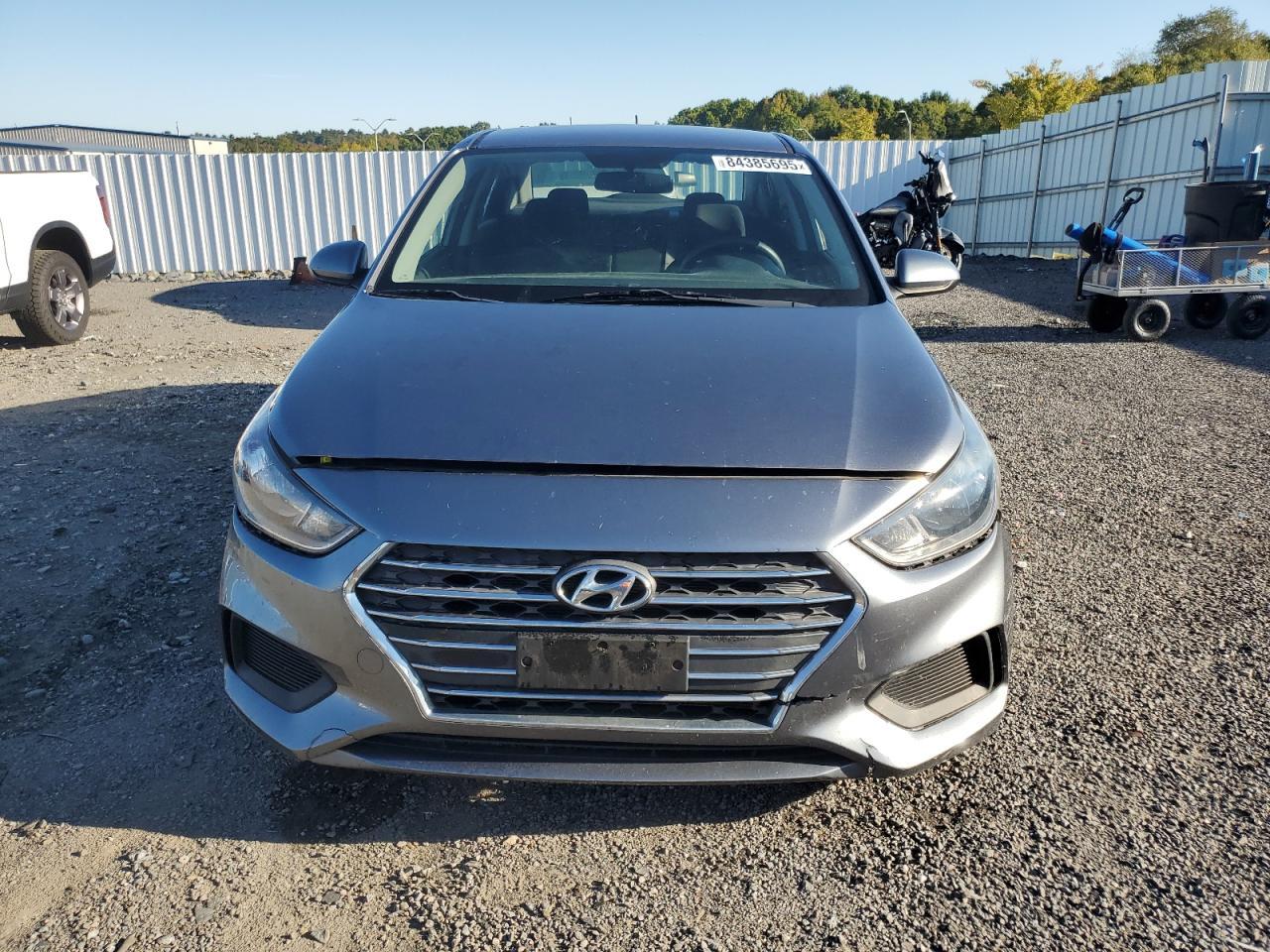2019 Hyundai Accent Se - Фото 5