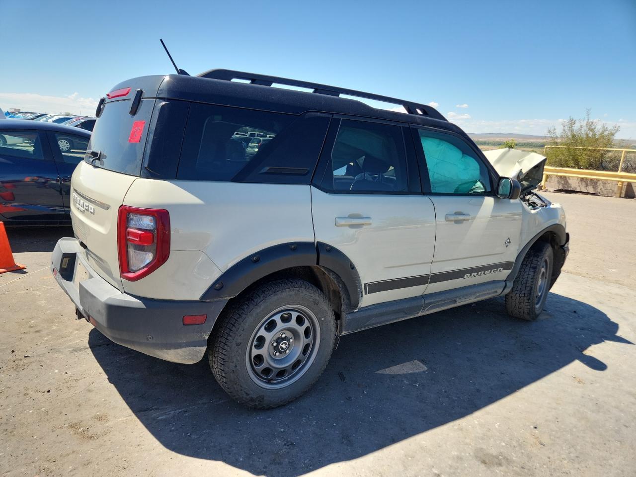 2024 Ford Bronco Sport Outer Banks - Фото 3