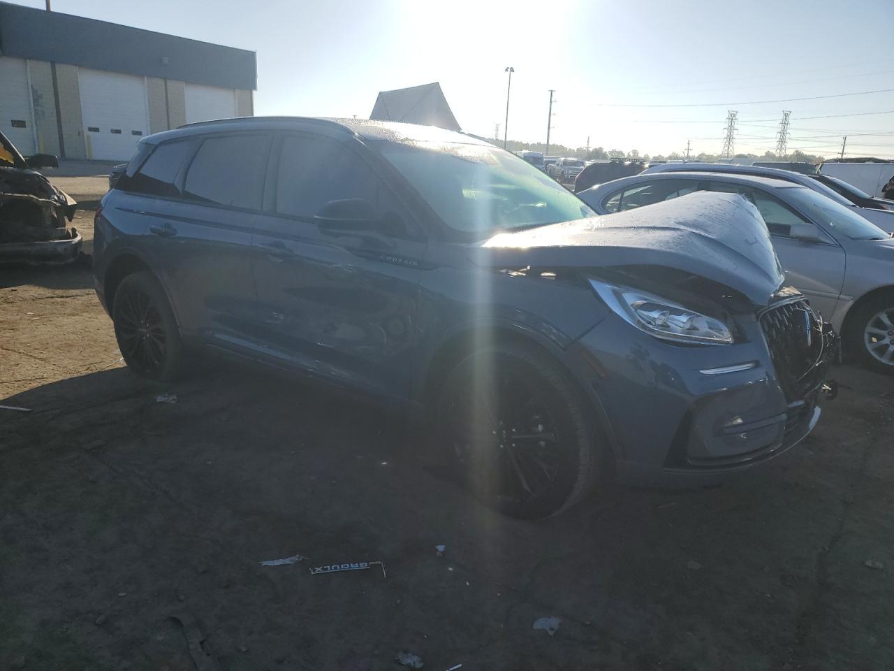 2023 Lincoln Corsair Reserve - Фото 4