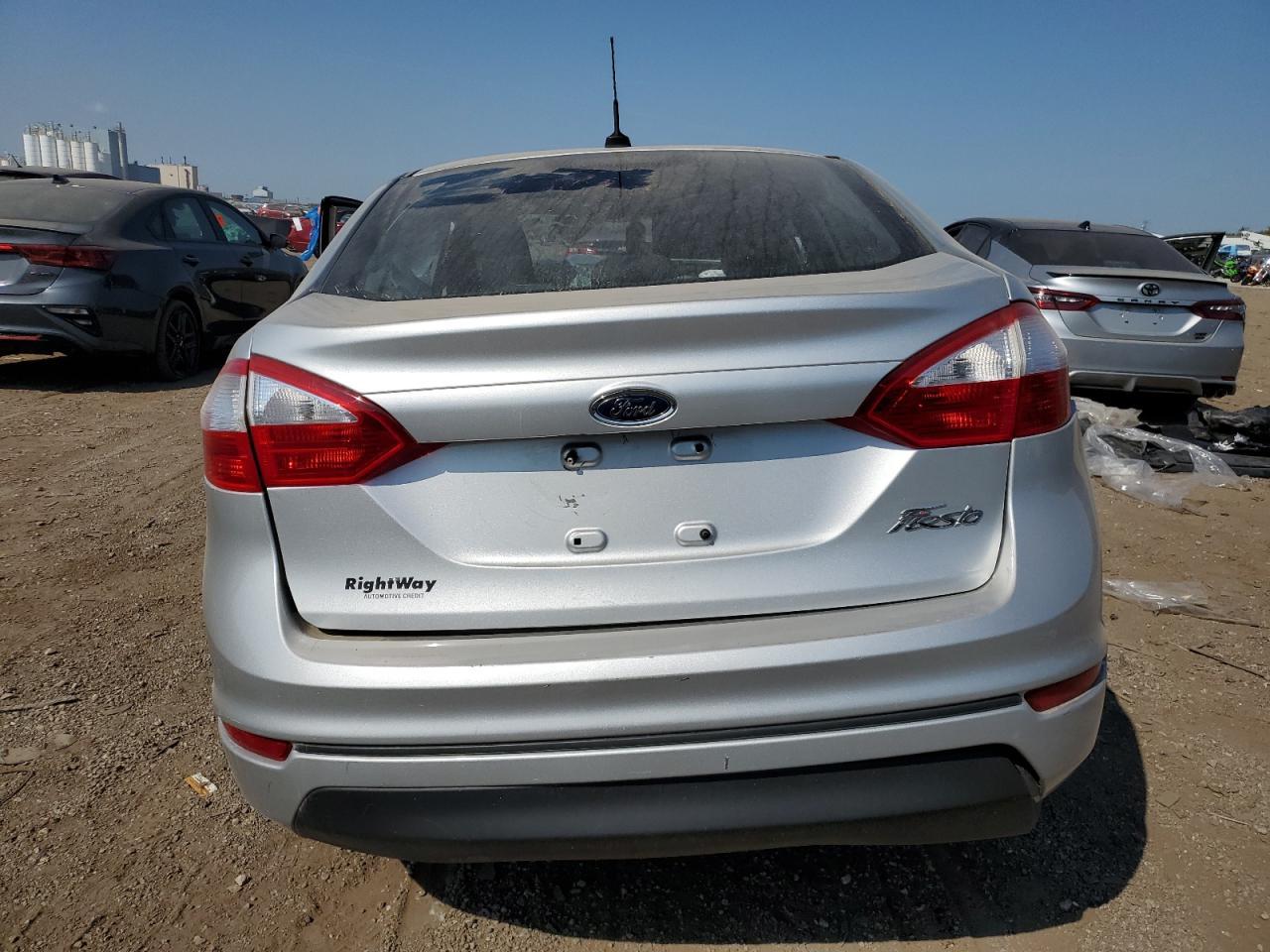 2016 Ford Fiesta S - Image 6