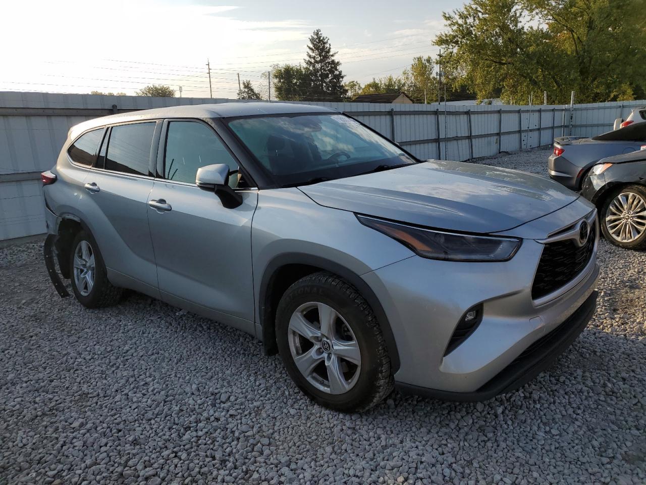 2021 Toyota Highlander L - Фото 4