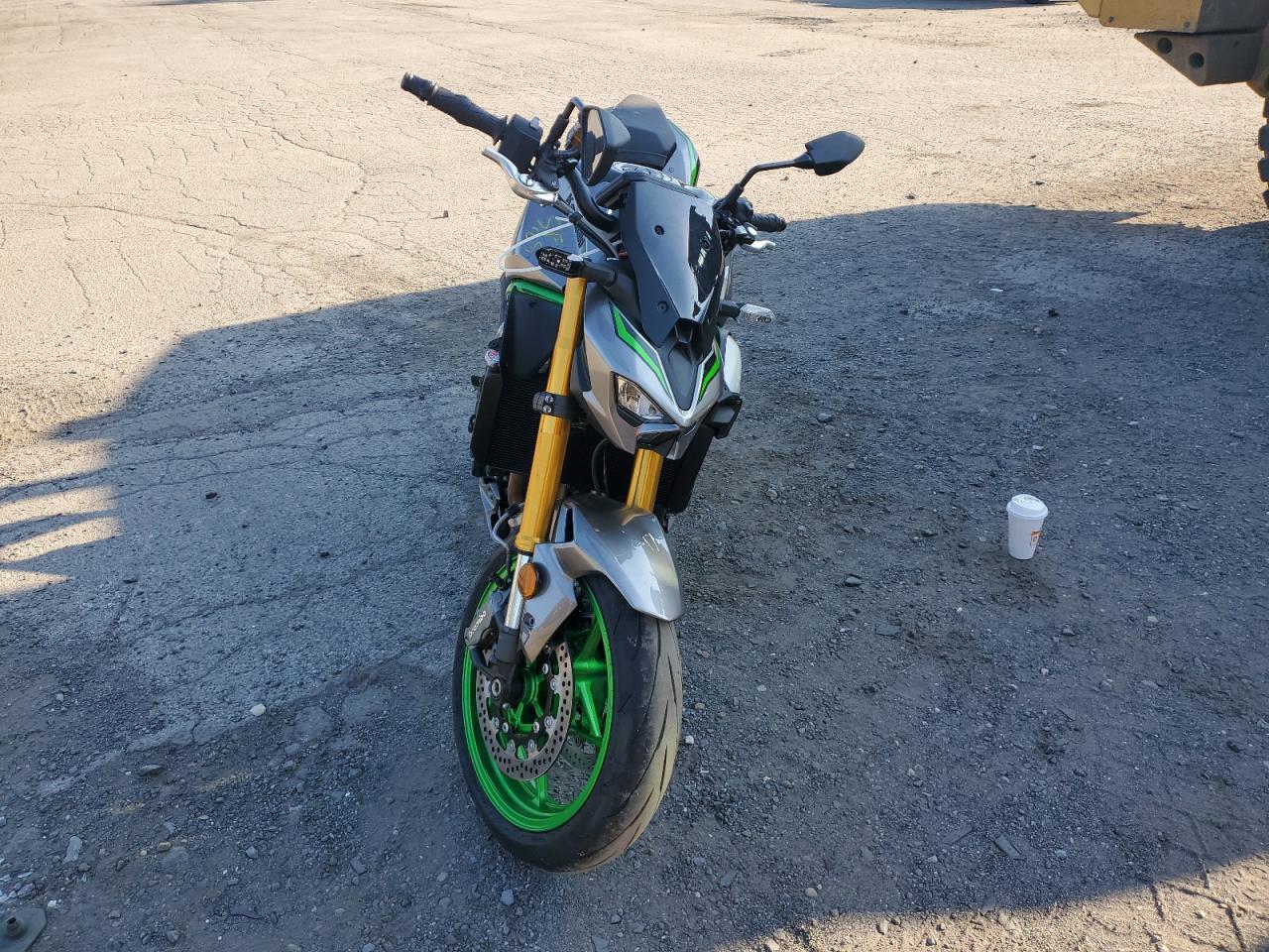 2025 Kawasaki Zr900 T - Фото 2