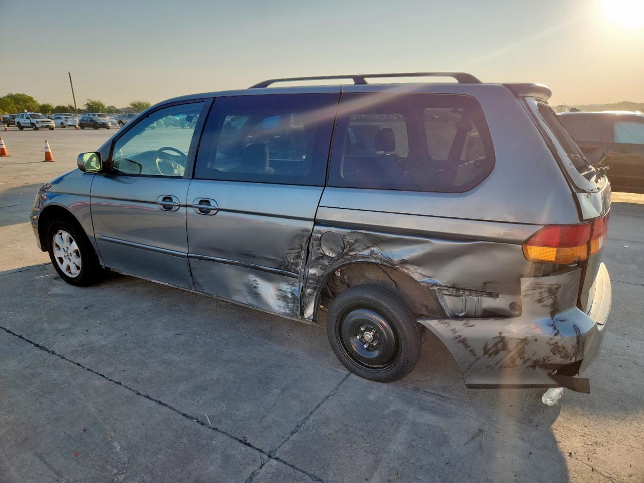 2002 Honda Odyssey Ex - Image 2