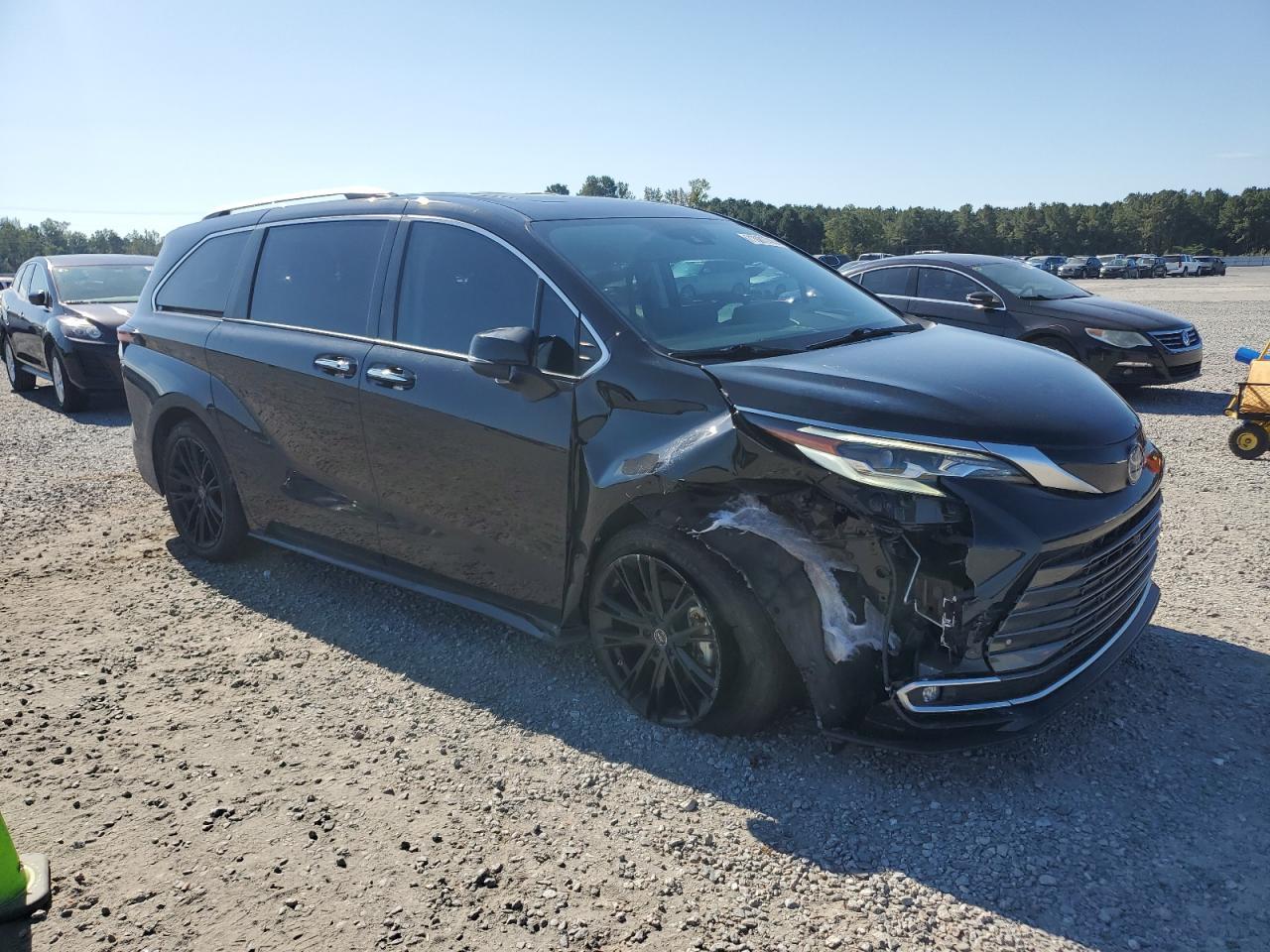 2022 Toyota Sienna Limited - Фото 4