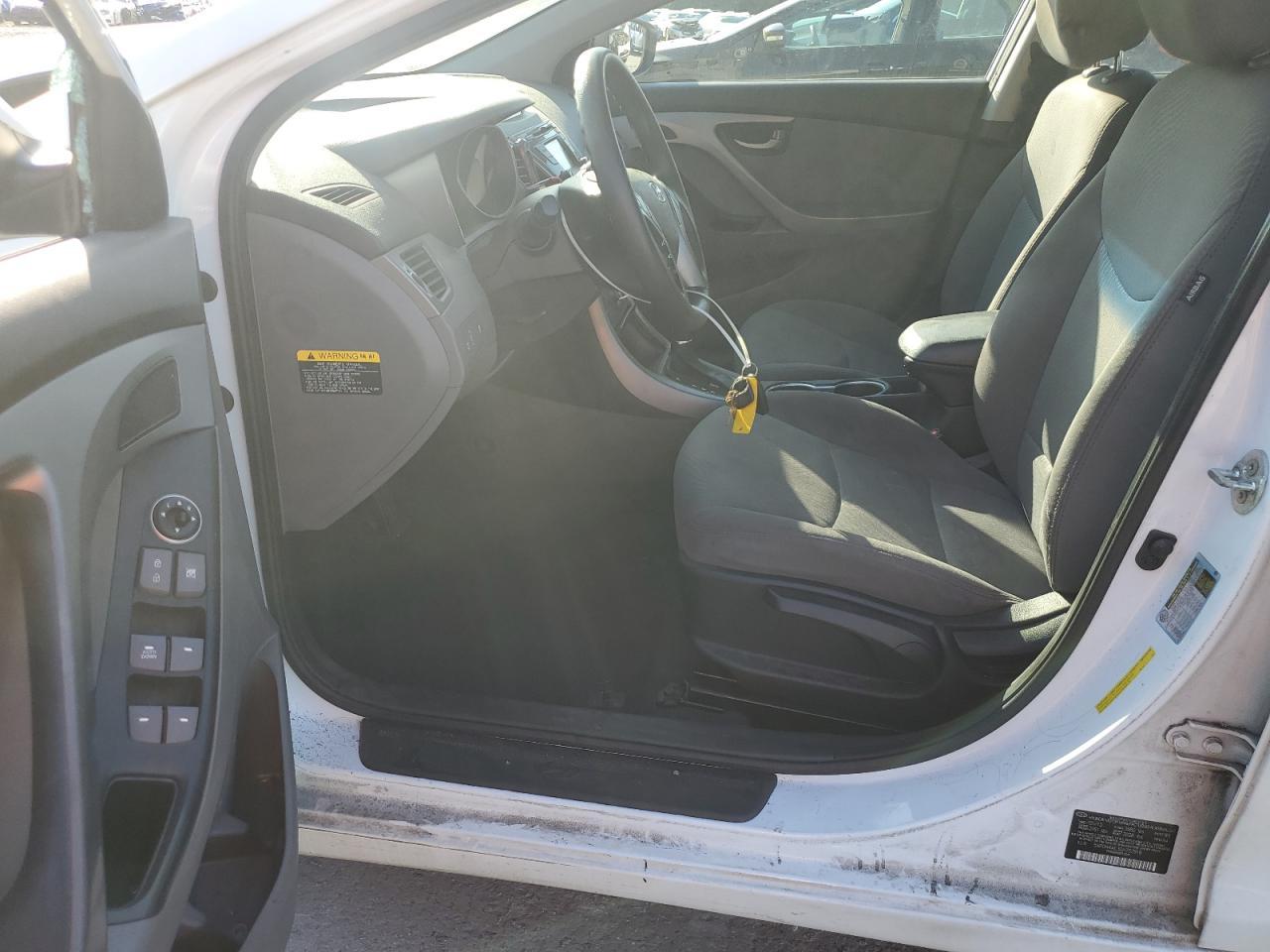 2016 Hyundai Elantra Se - Фото 7