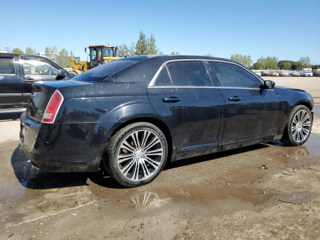 2012 Chrysler 300 S - Фото 3