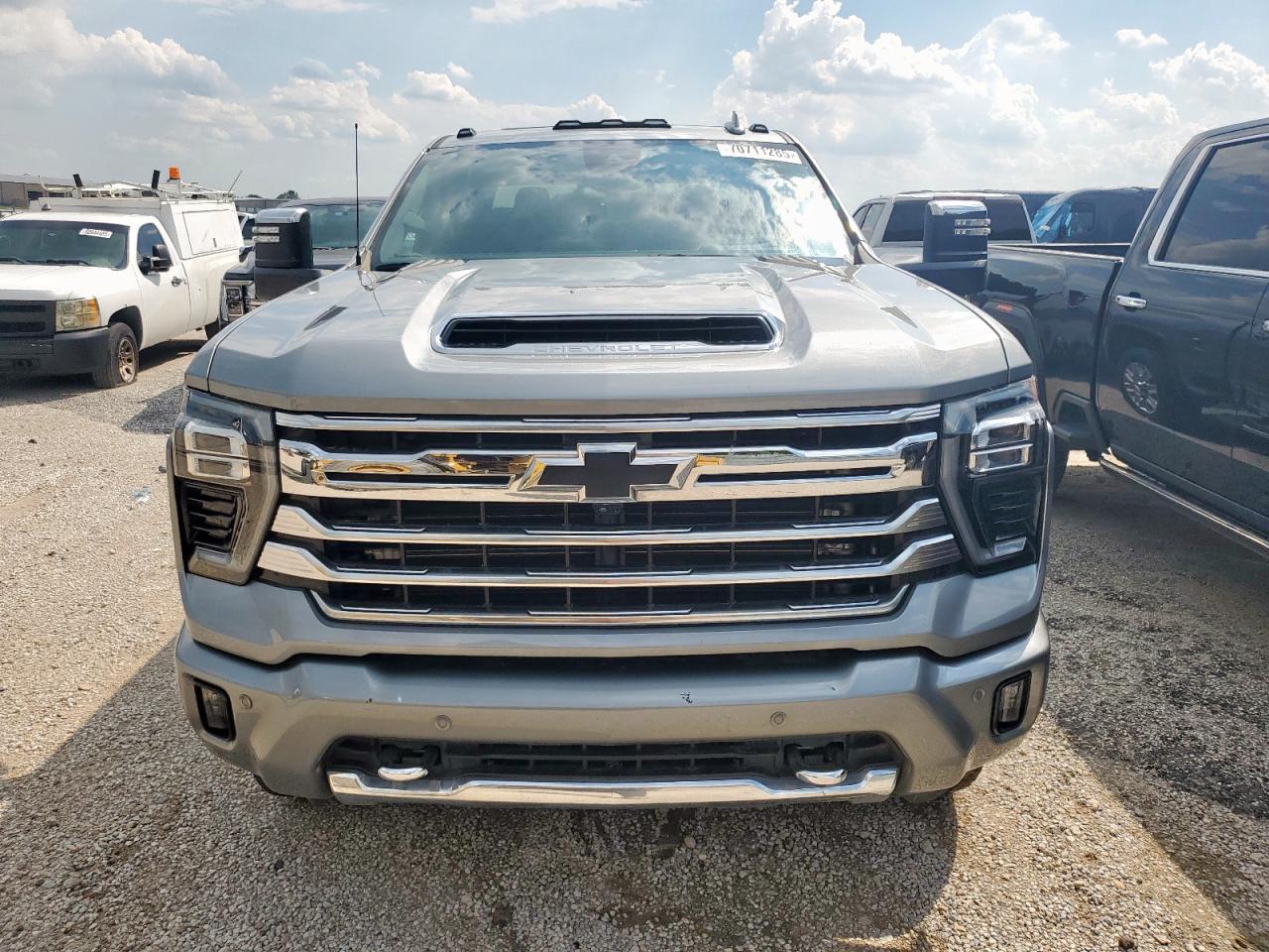 2024 Chevrolet Silverado K2500 High Country - Фото 5