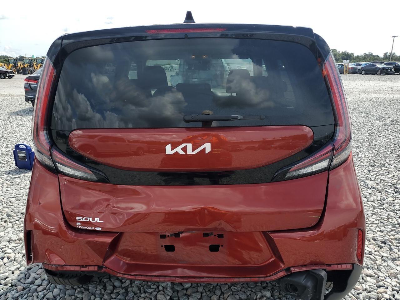 2023 Kia Soul Lx - Image 6