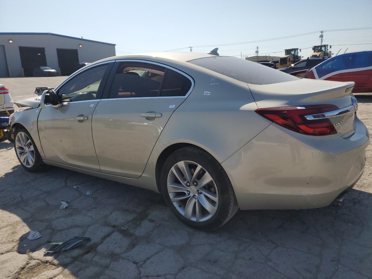 2014 Buick Regal - Image 2