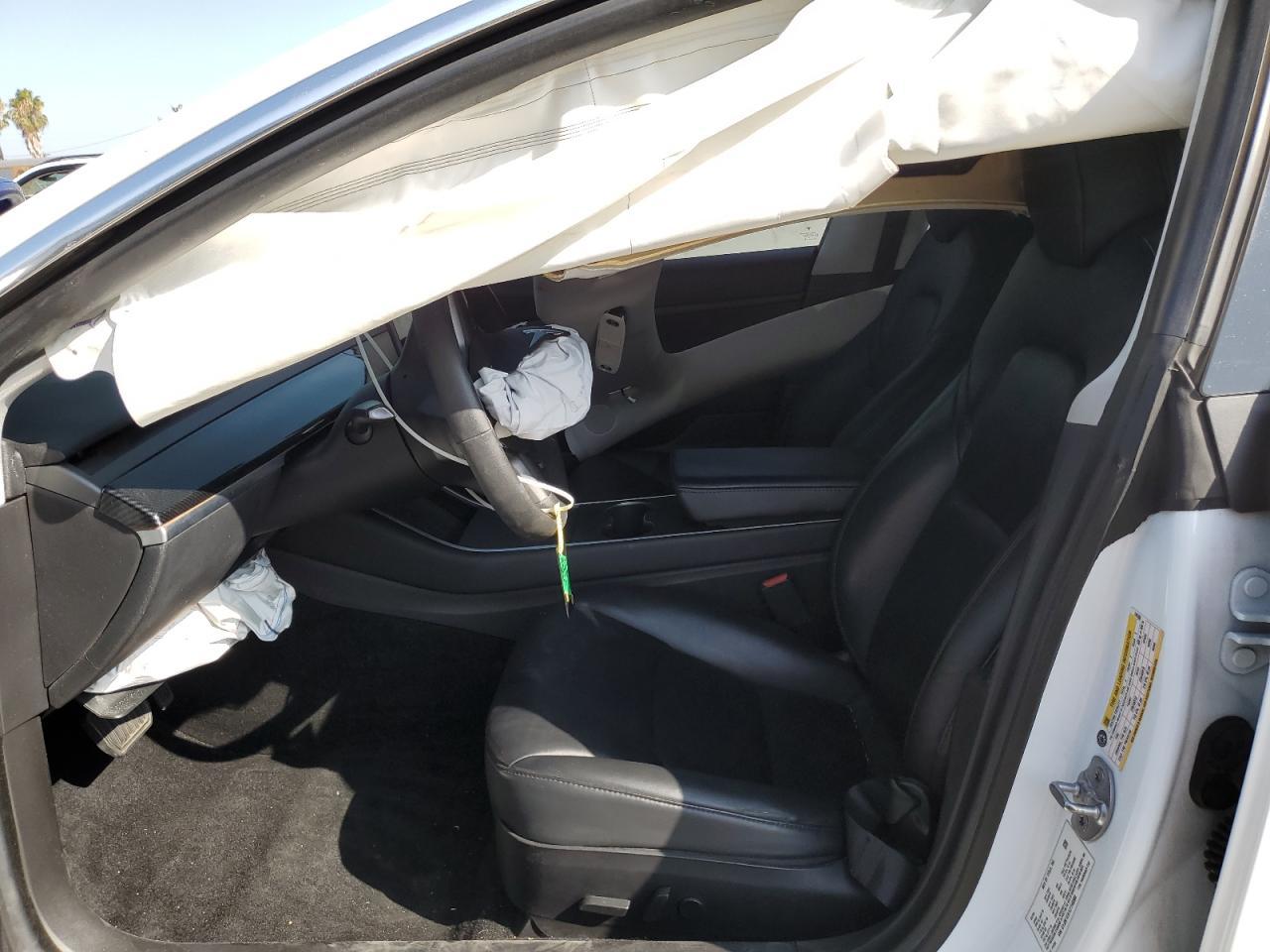 2020 Tesla Model 3 - Фото 7