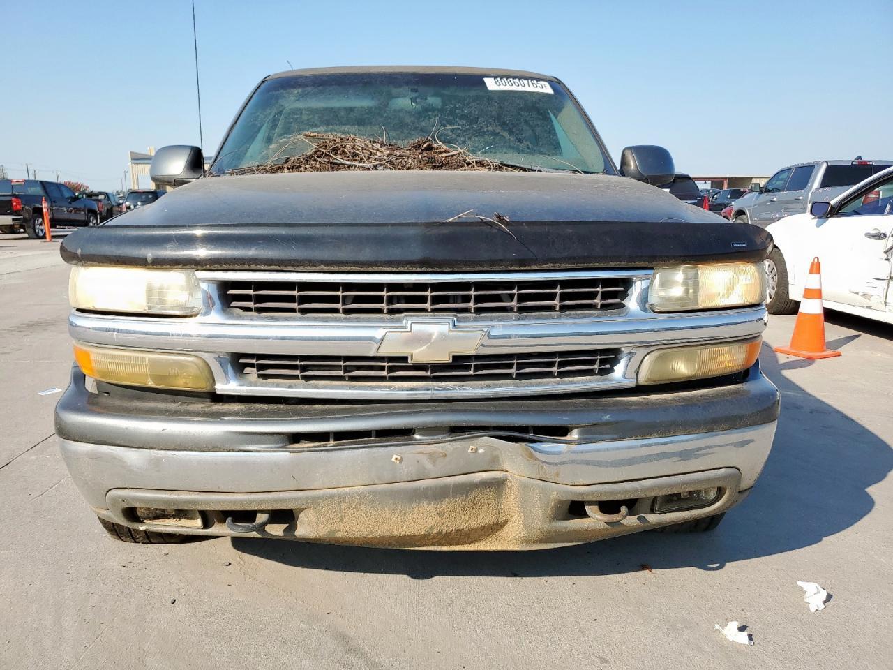 2001 Chevrolet Suburban C1500 - Image 5