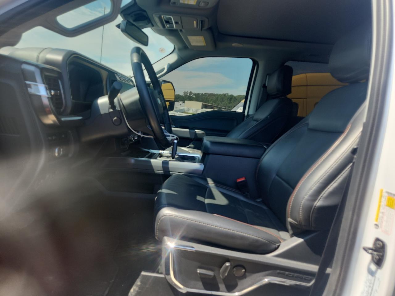 2024 Ford Super Duty F-250 W/S - Image 7