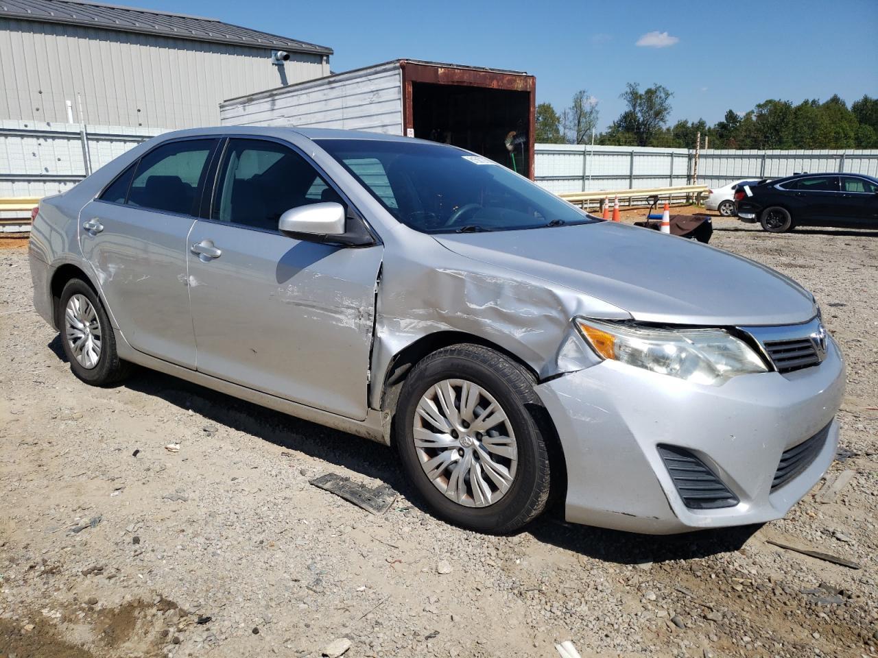 2013 Toyota Camry L - Фото 4