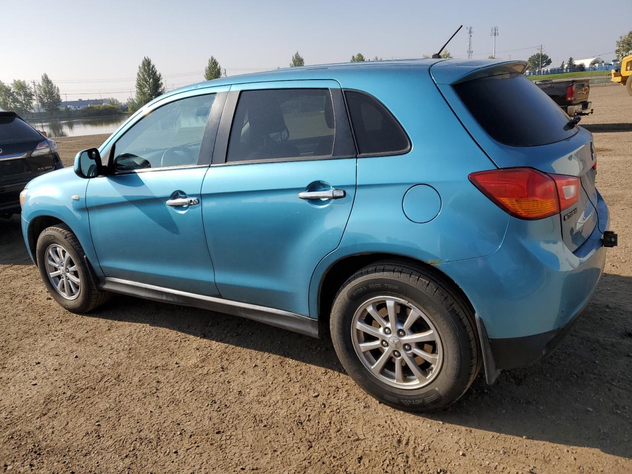 2014 Mitsubishi Rvr Se - Image 2