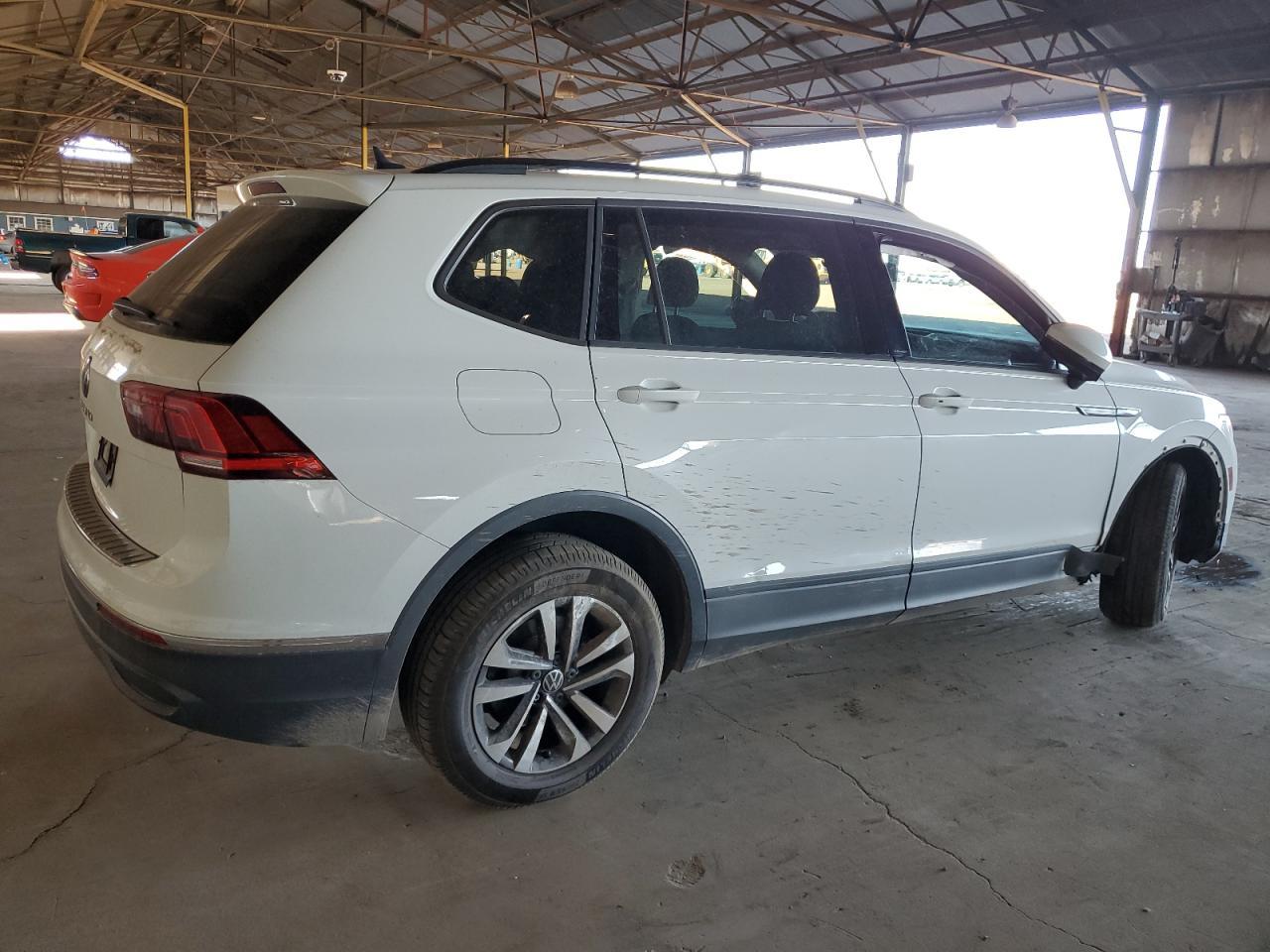 2022 Volkswagen Tiguan S - Image 3