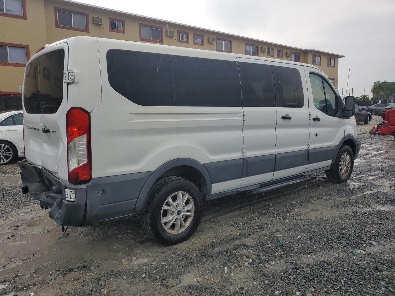 2015 Ford Transit T-350 - Image 3