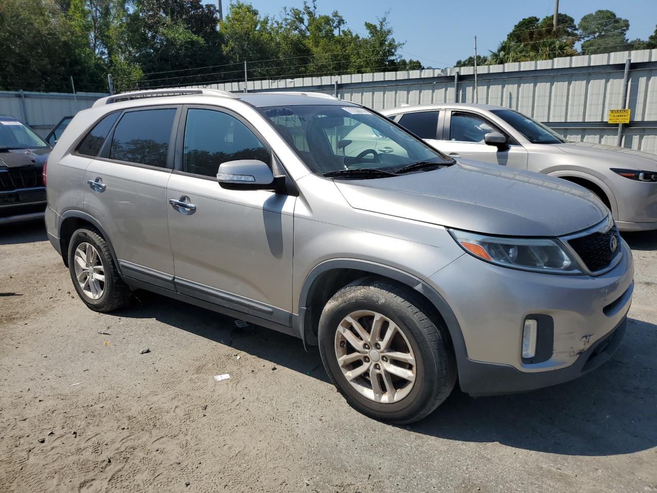 2015 Kia Sorento Lx - Image 4
