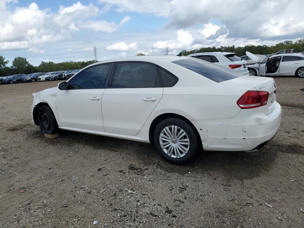 2014 Volkswagen Passat S - Image 2