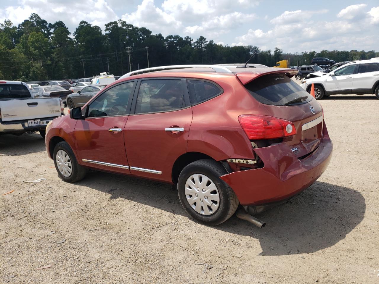 2015 Nissan Rogue Select S - Image 2
