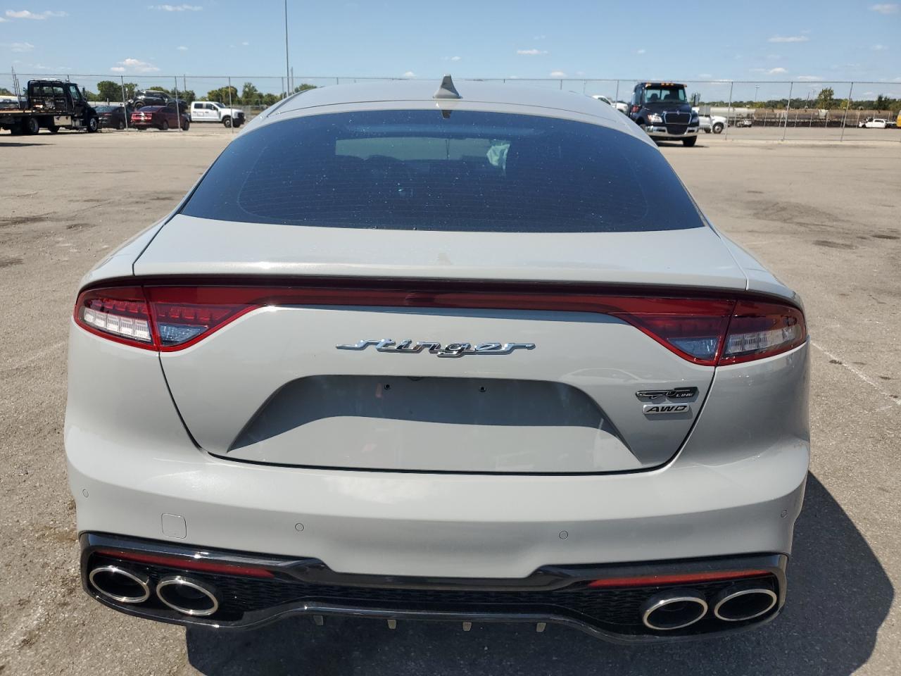 2022 Kia Stinger Gt Line - Image 6