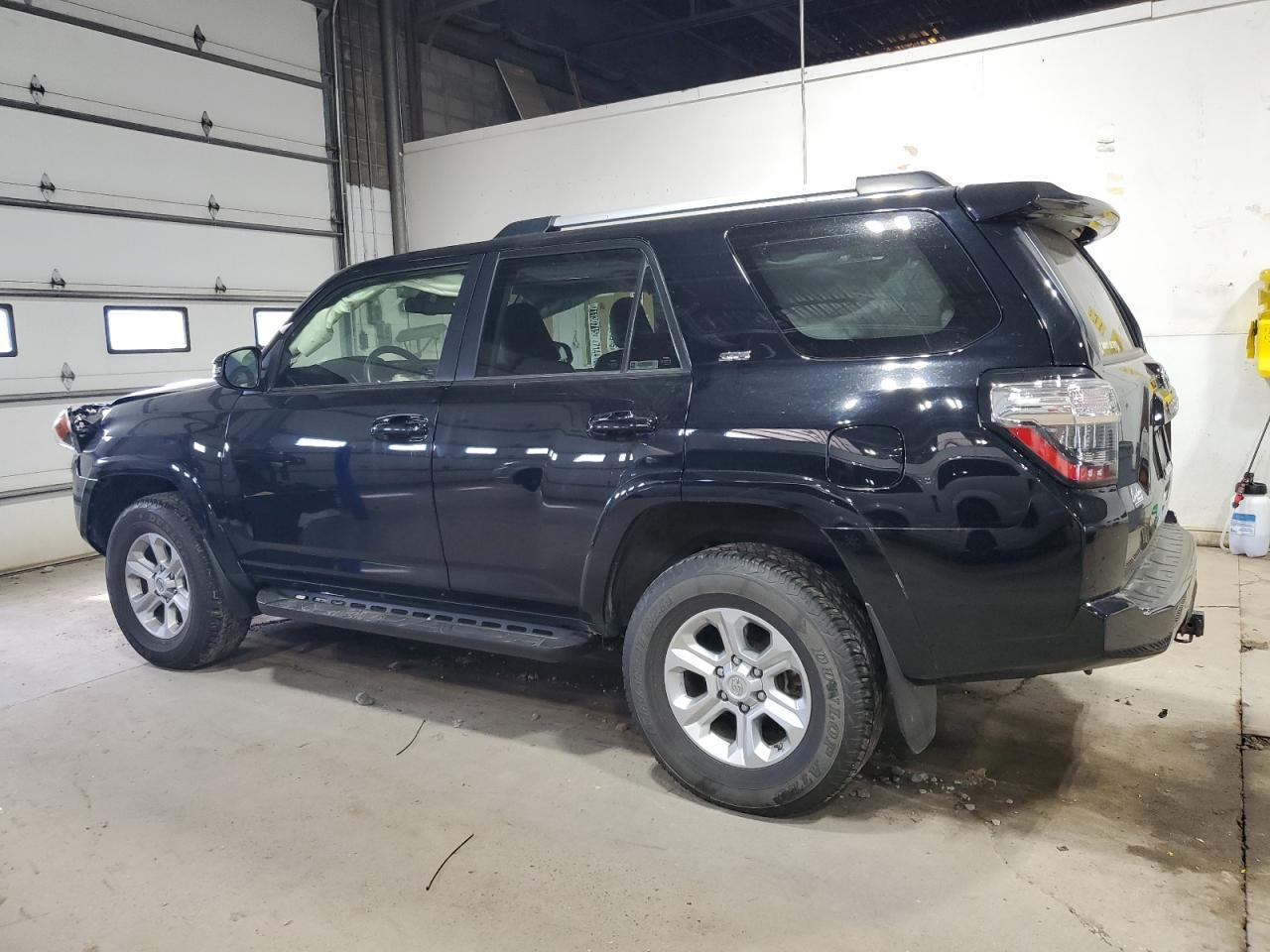 2021 Toyota 4Runner Sr5/Sr5 Premium - Фото 2