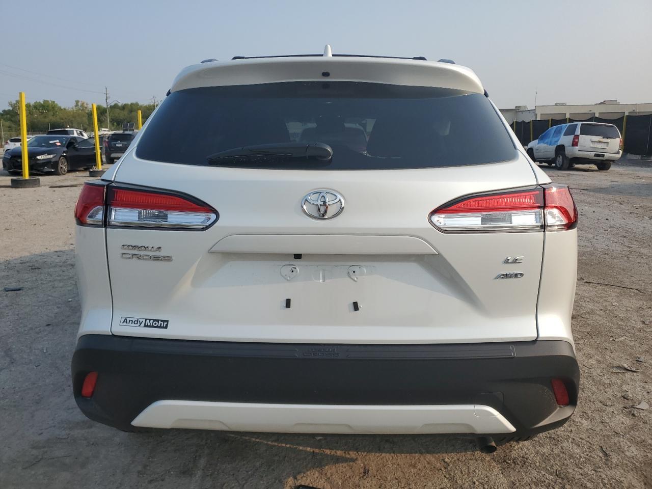2024 Toyota Corolla Cross Le - Image 6
