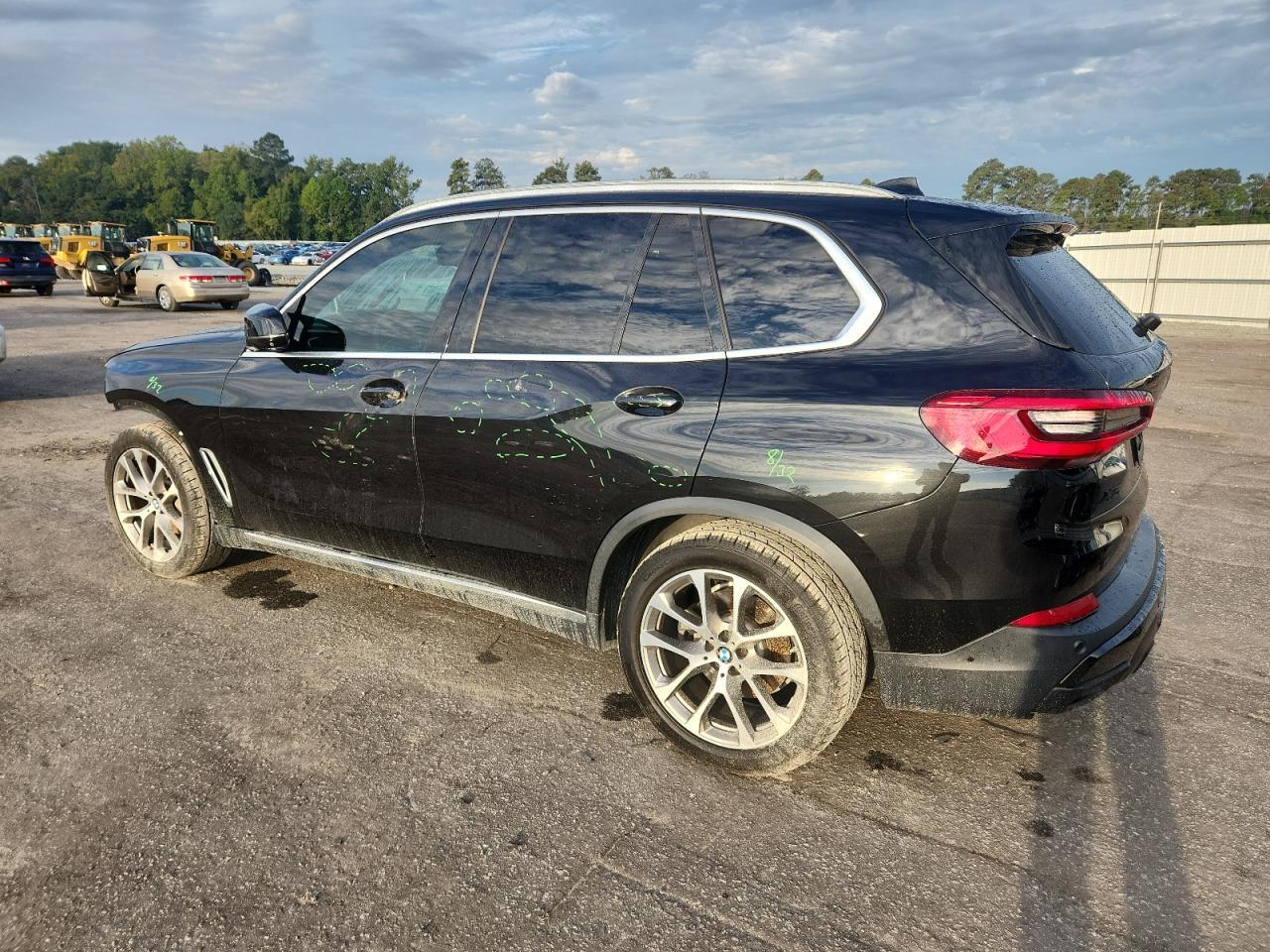 2019 BMW X5 xDrive40I - Image 2