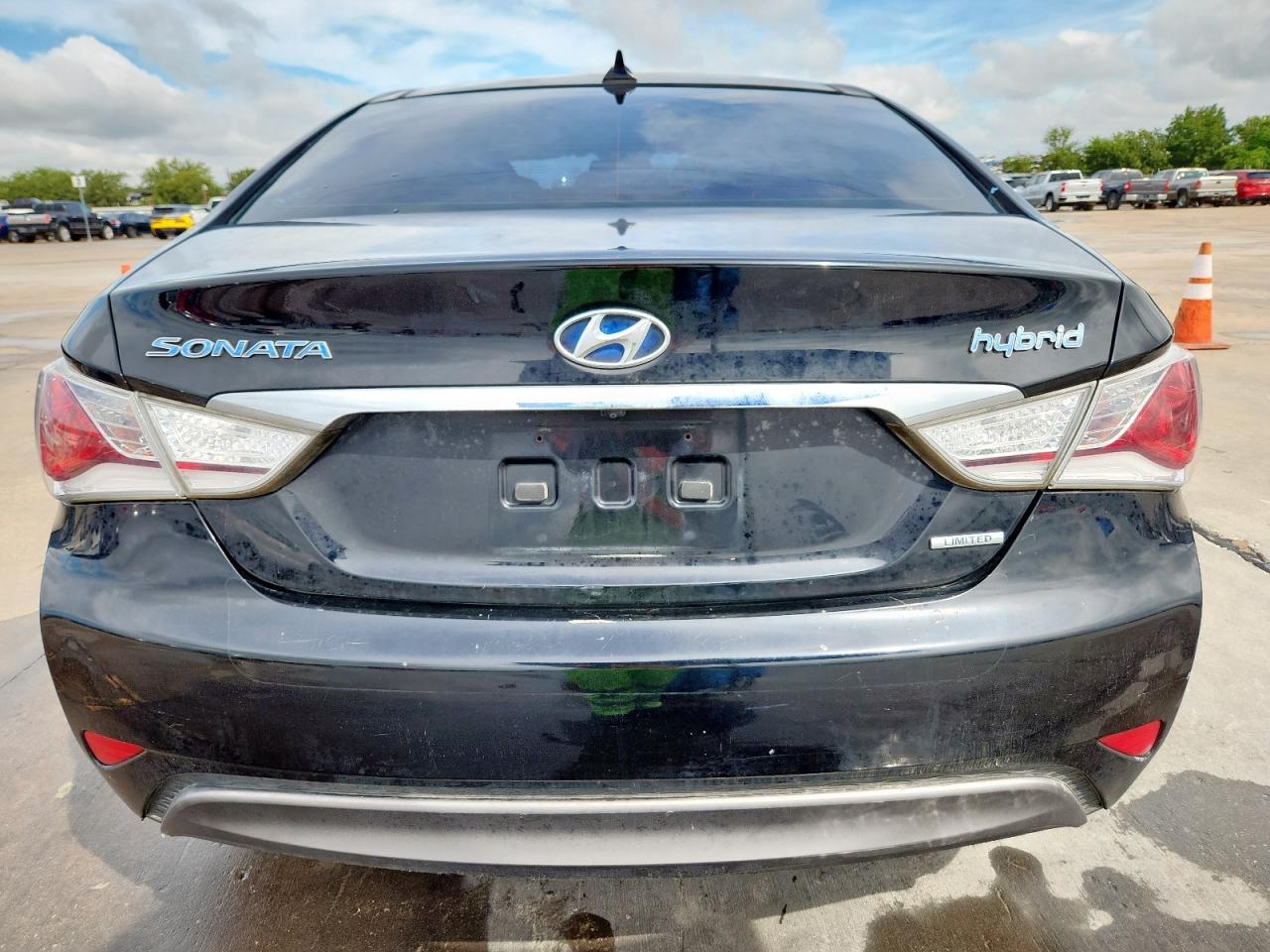 2015 Hyundai Sonata Hybrid - Image 6
