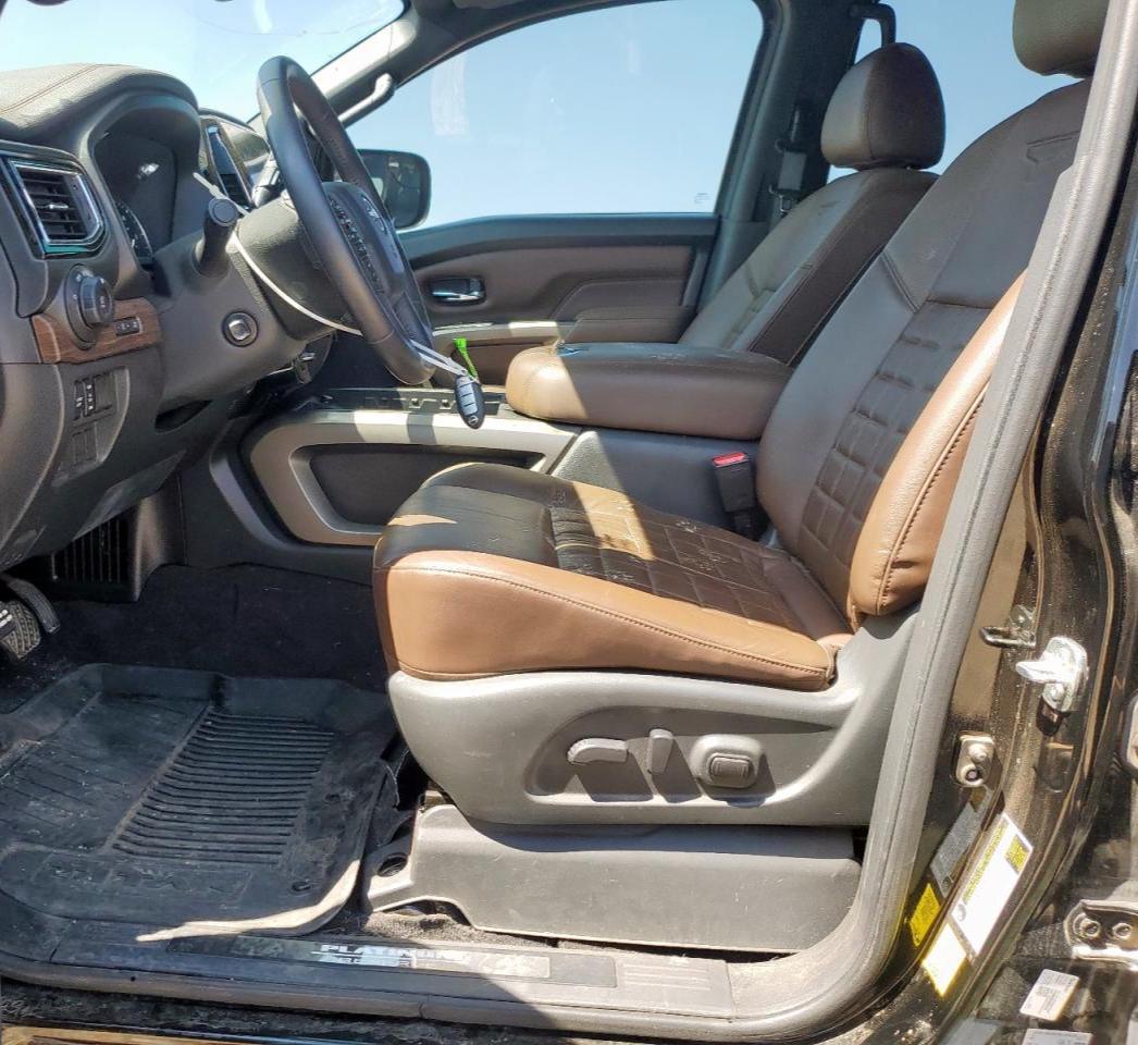 2024 Nissan Titan Pro-4X - Фото 7