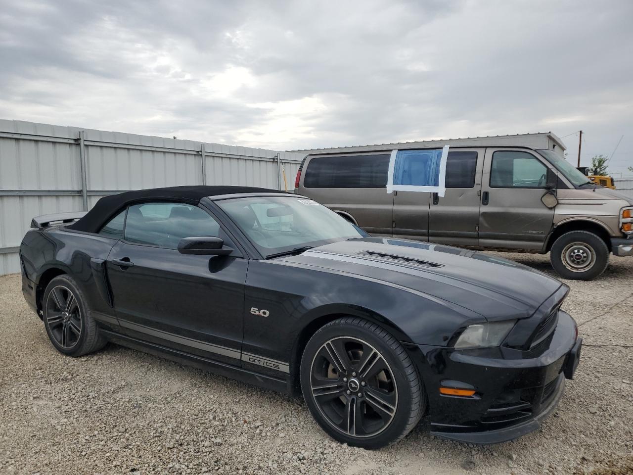 2013 Ford Mustang Gt - Фото 4