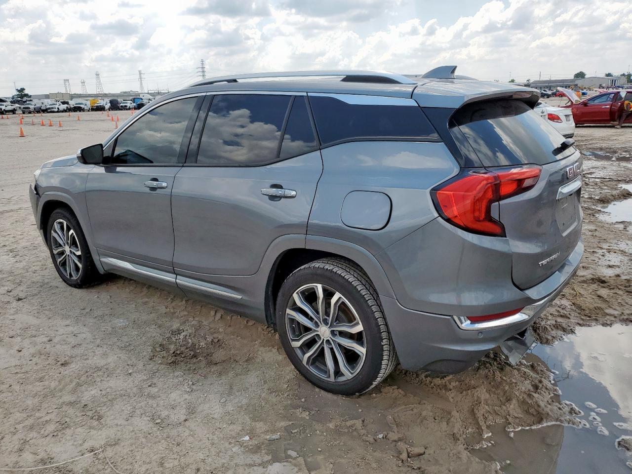 2018 GMC Terrain Denali - Фото 2