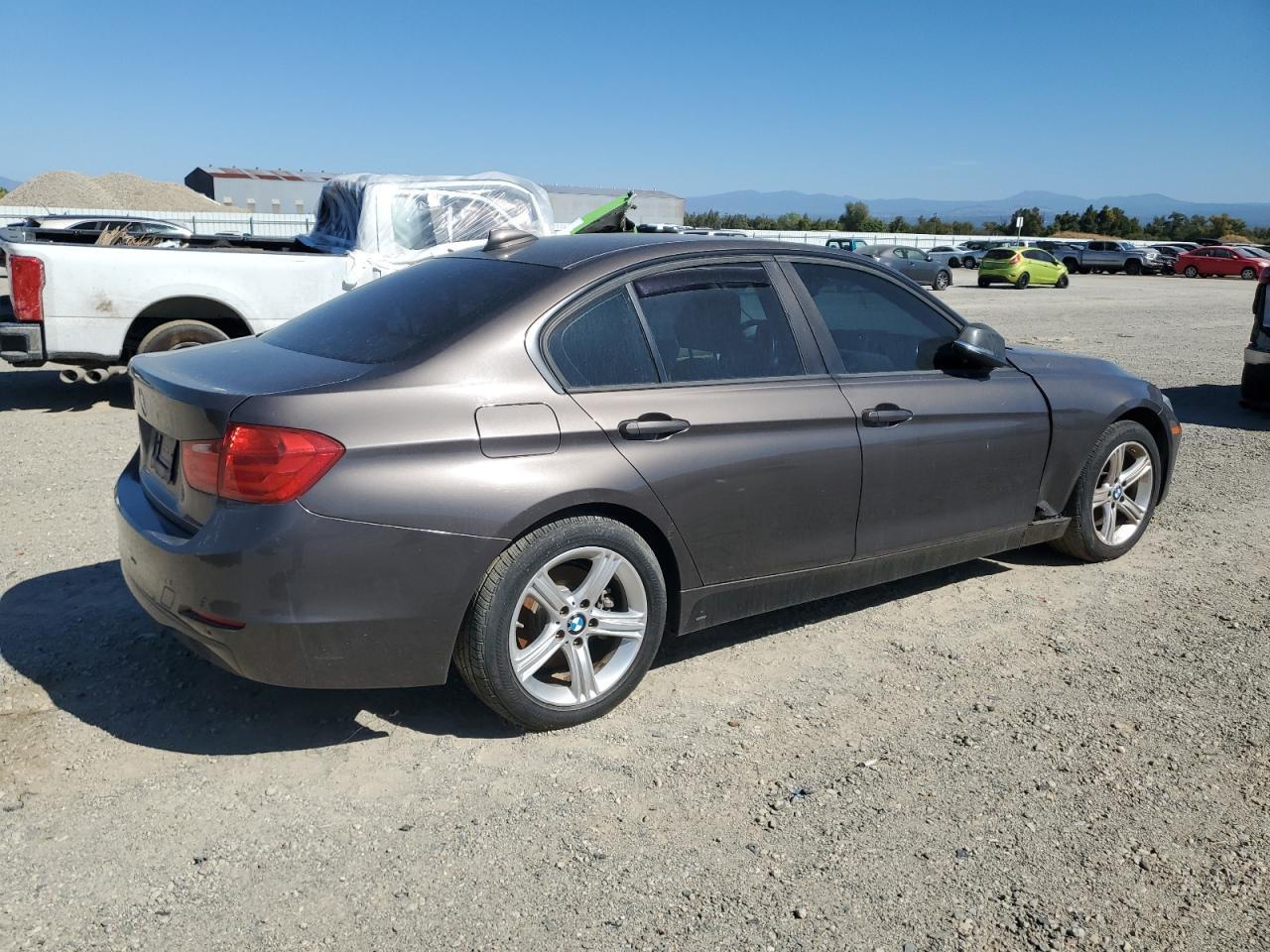 2013 BMW 328 I Sulev - Image 3