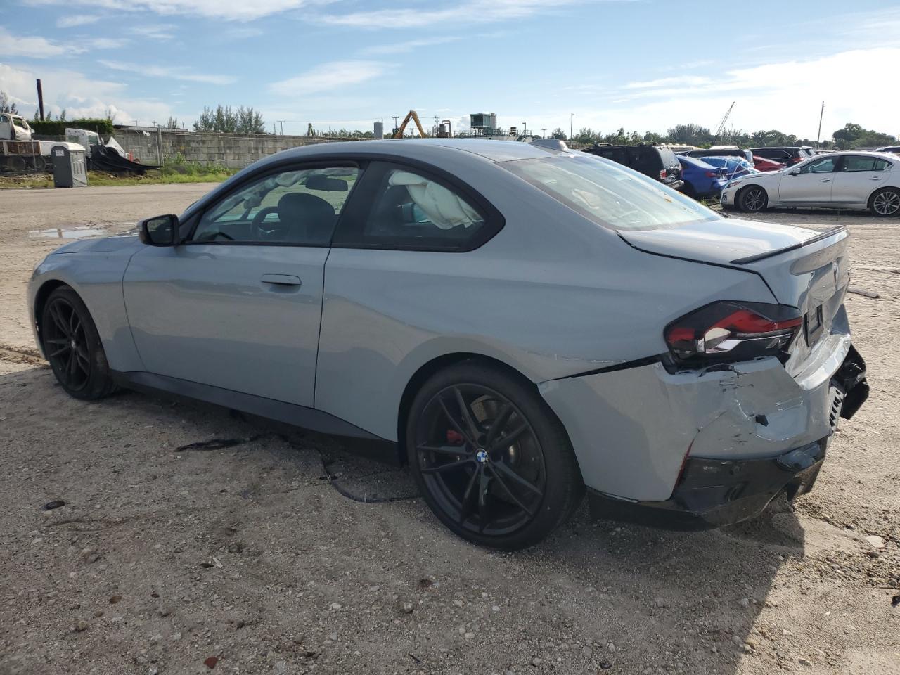 2024 BMW 230I - Фото 2