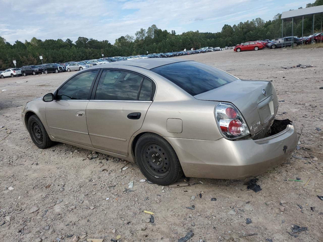 2005 Nissan Altima S - Image 2