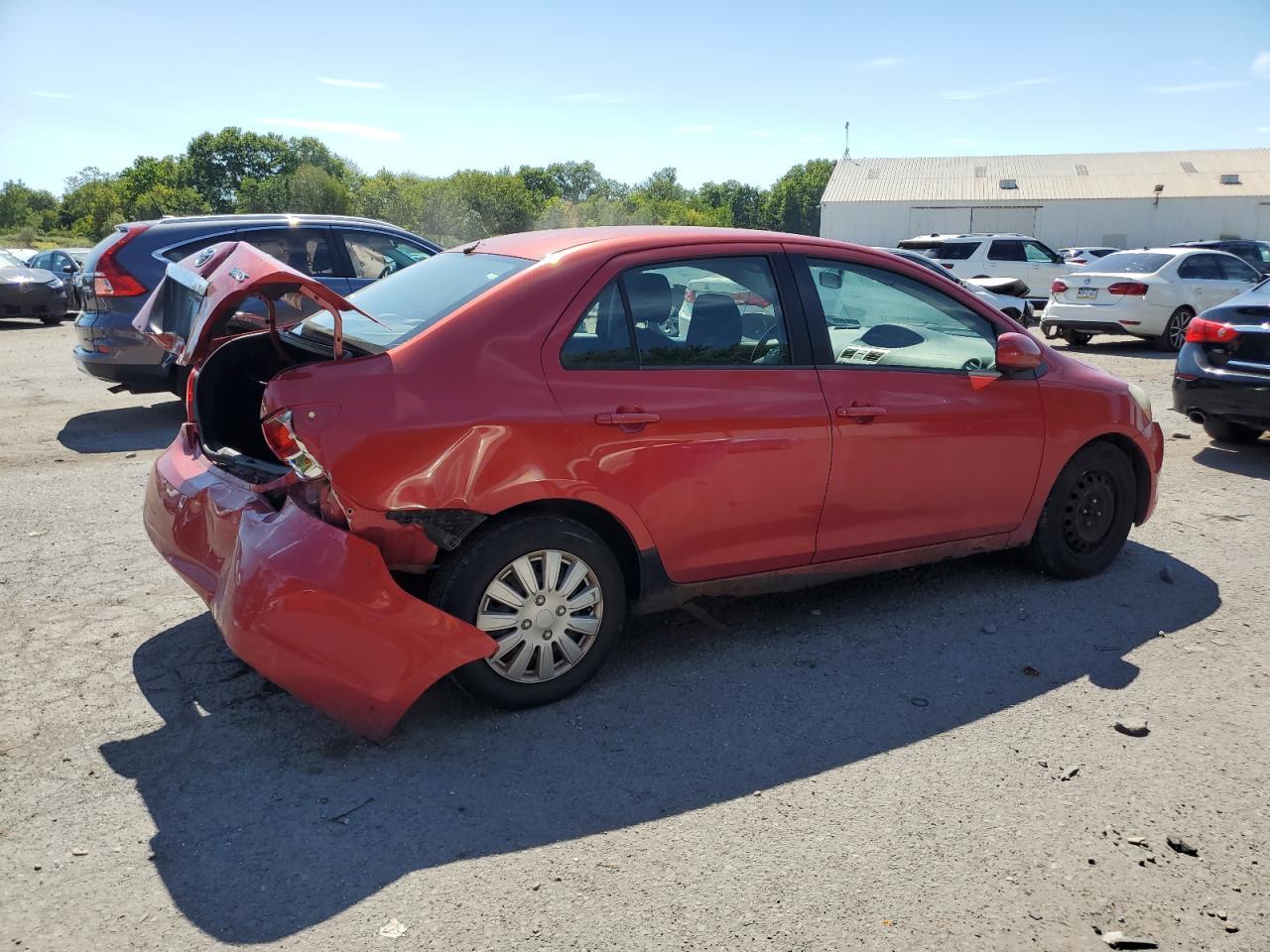 2010 Toyota Yaris - Фото 3
