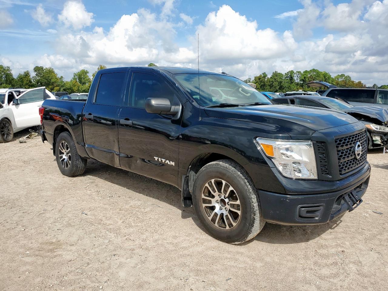 2019 Nissan Titan S - Фото 4