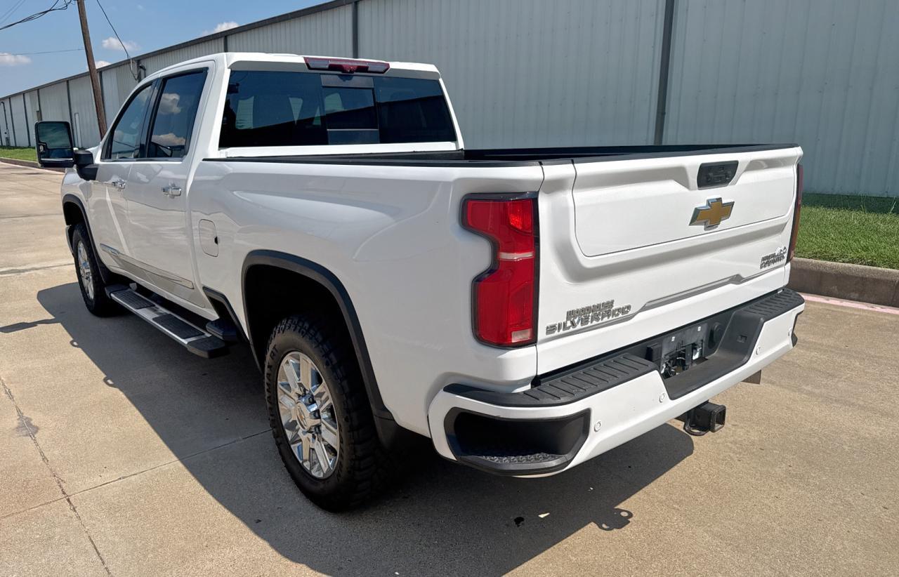 2024 Chevrolet Silverado K2500 High Country - Фото 3