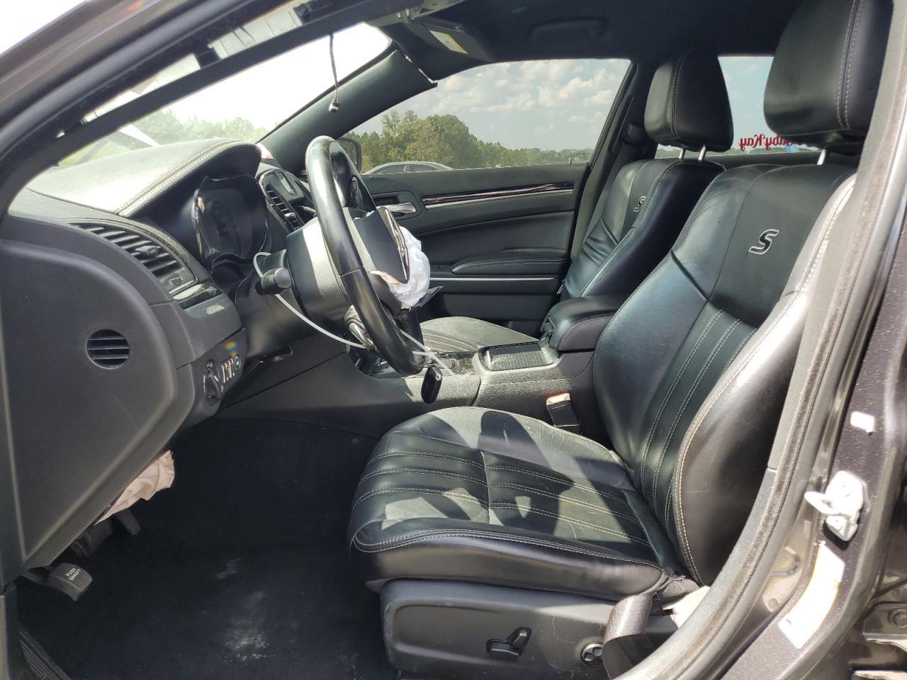 2019 Chrysler 300 S - Фото 7