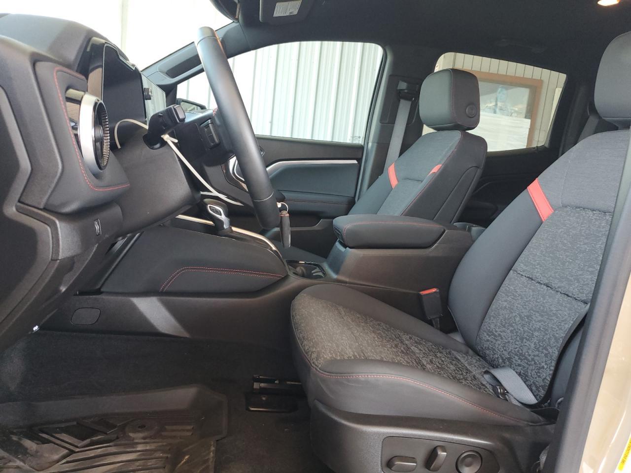 2023 Chevrolet Colorado Z71 - Фото 7