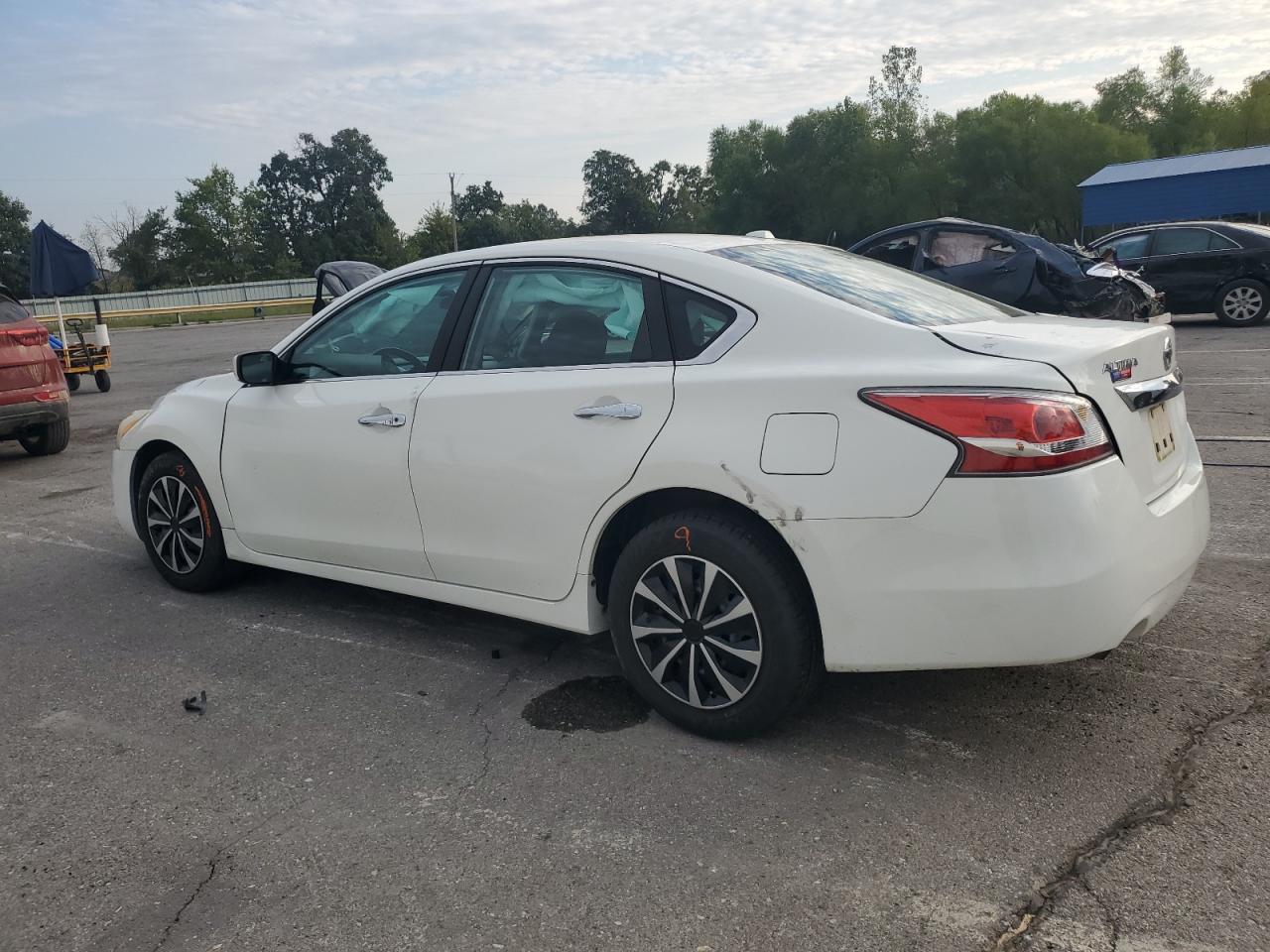 2015 Nissan Altima 2.5 - Фото 2