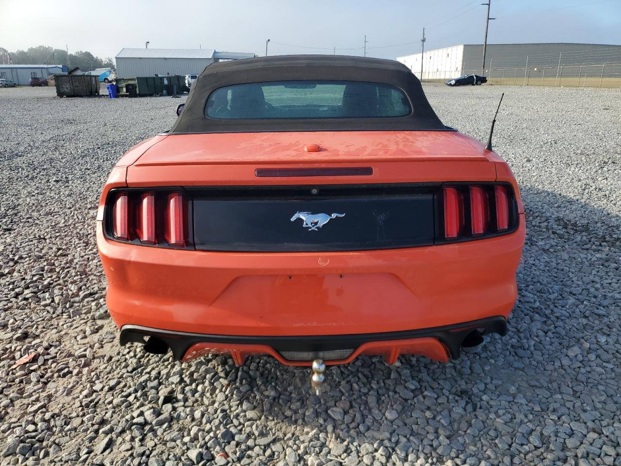 2015 Ford Mustang - Фото 6