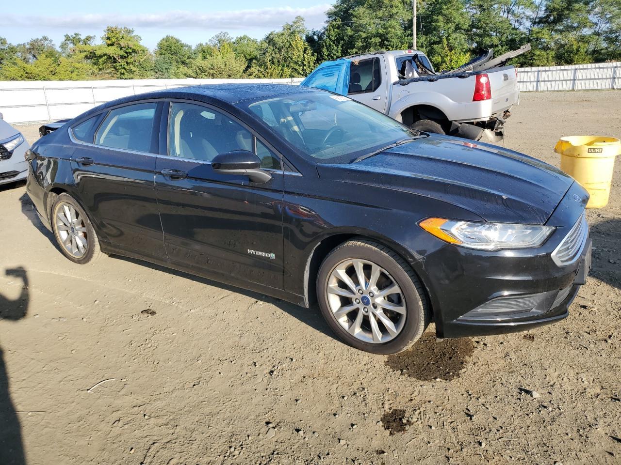 2017 Ford Fusion Se Hybrid - Image 4