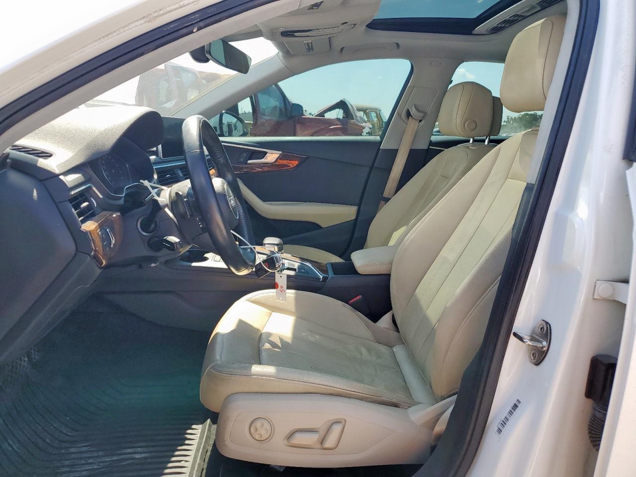 2017 Audi A4 Premium - Фото 7