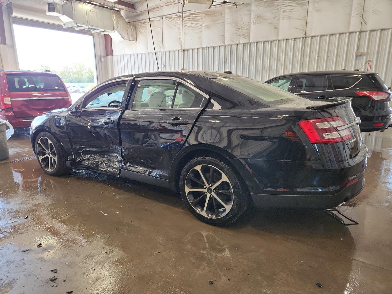 2016 Ford Taurus Sel - Image 2