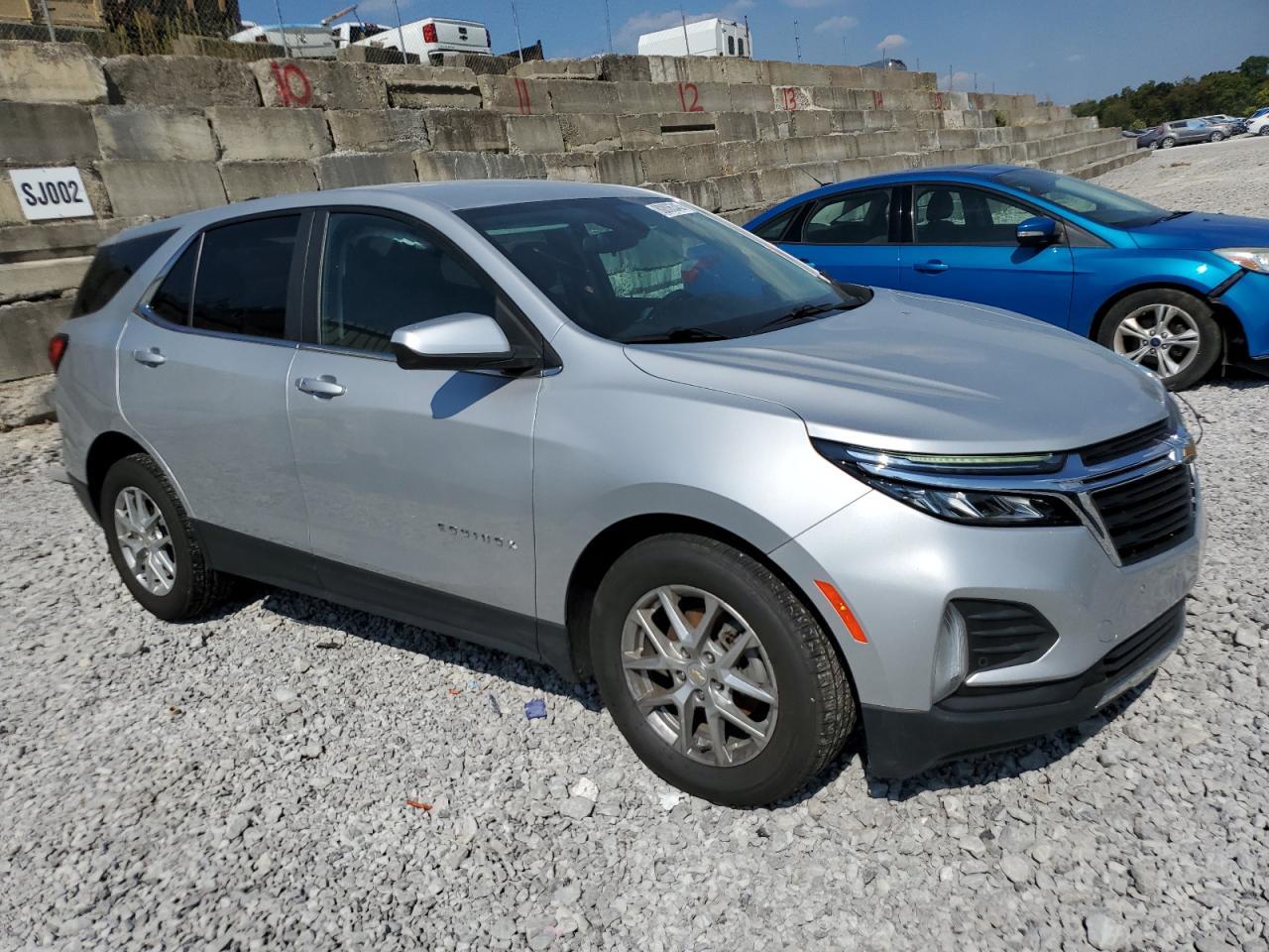 2022 Chevrolet Equinox Lt - Image 4