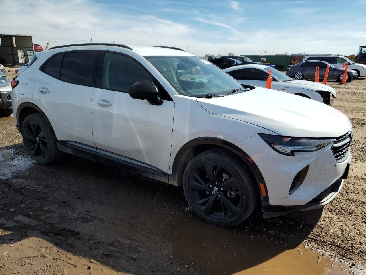 2022 Buick Envision Essence - Фото 4